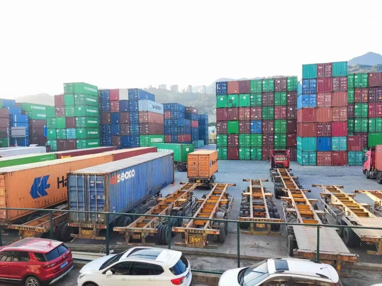 International freight shipping