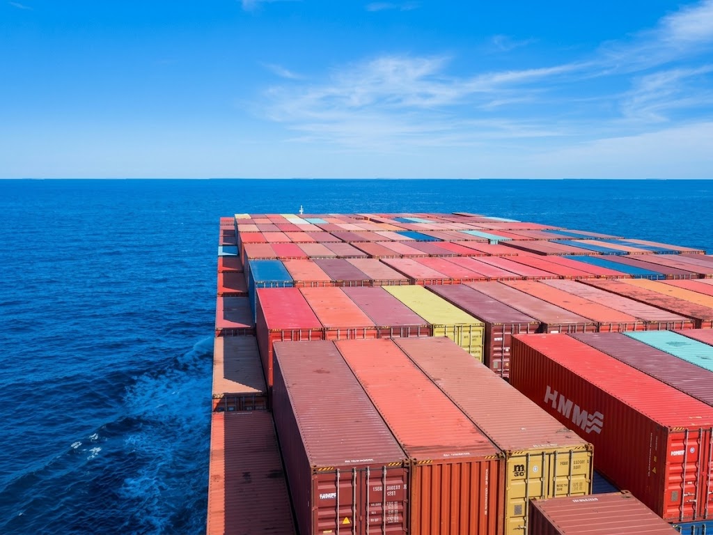 international courier shipping
